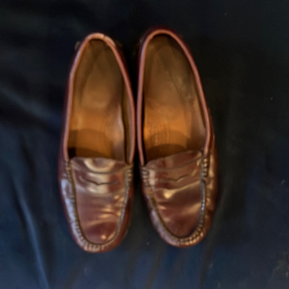 Well loved Bass Weejuns - Whitney in Wine color